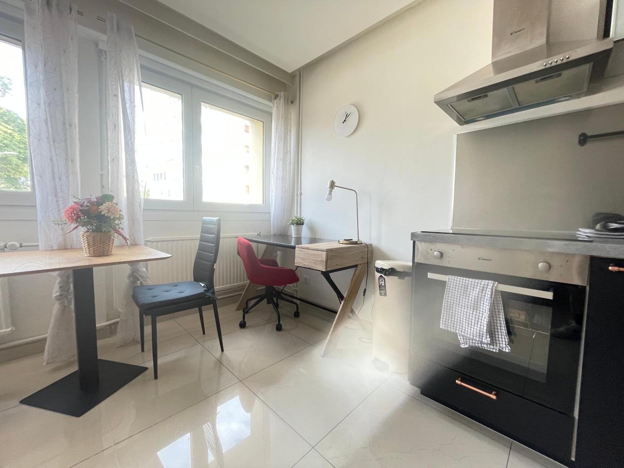 Plantiere - Studio Centre Quartier Queuleu - 2 Personnes Apartment Metz Luaran gambar